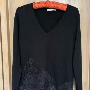SANDRO MERINO WOOL black sweater with lace details